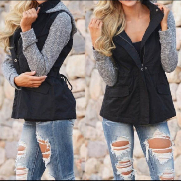 Jackets & Blazers - LAST ONE❗FALL BLACK HOODIE UTILITY JACKET